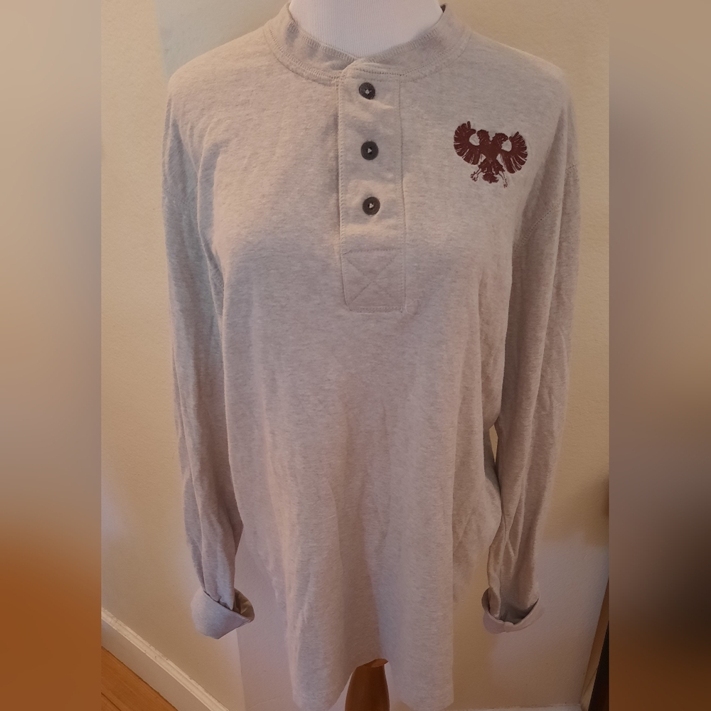 Old navy men's long sleeve shirt